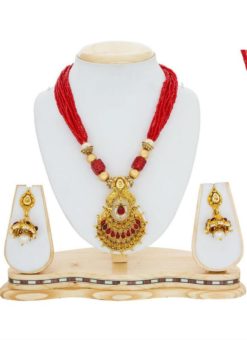 Attractice Red And Gold  Stone And Moti Necklace Set