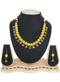 Beautified With Yellow Colored Moti Necklace Set
