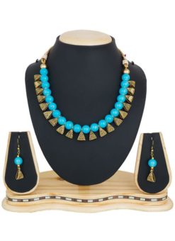Beautified With Blue Color Moti Necklace Set