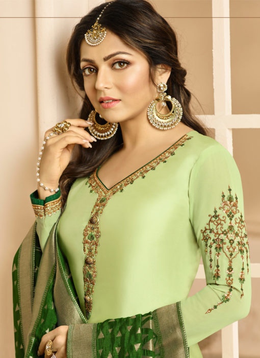 Drashti Dhami Green Embroidered Wedding Wear Churidar Suit
