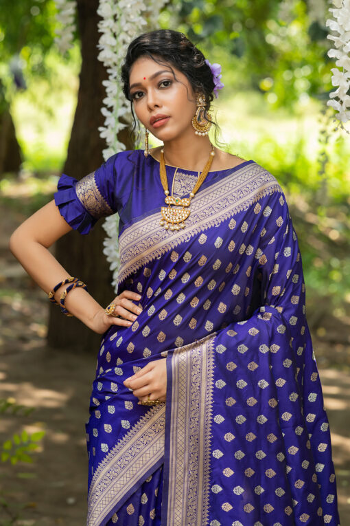Embellished Weaving Work Banarasi Silk Saree